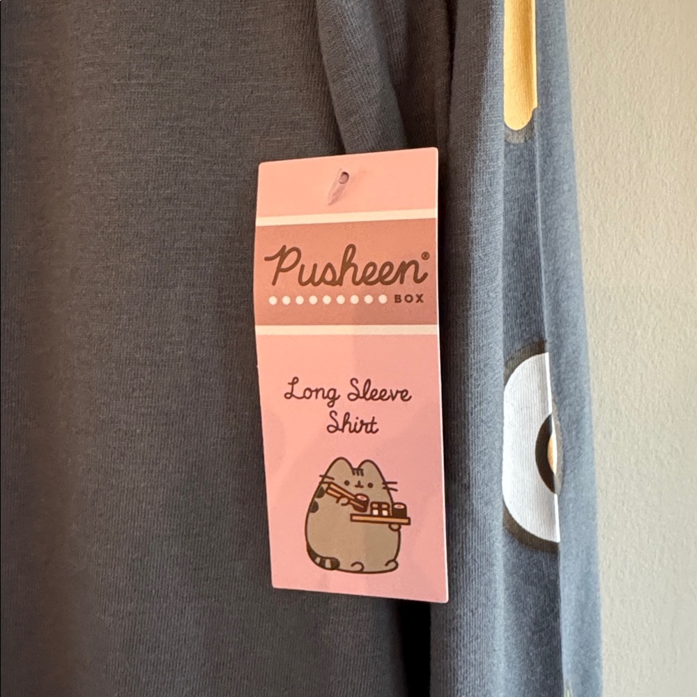 NWT🌟 PUSHEEN box exclusive🩶 Ramen PUSHEEN Long sleeved shirt. - Picture 3 of 8